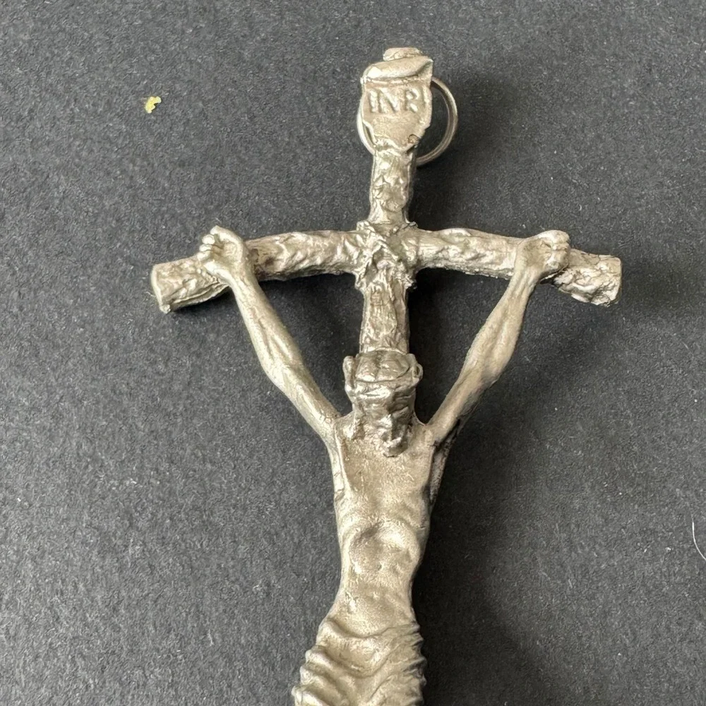 Pewter Crucifix Pendant Religious‎ Charm Jesus Christ INRI Silver Tone